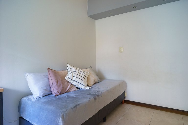 Patio, a pasos de Plaza Independencia y Peatonal