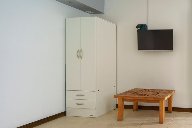 Patio, a pasos de Plaza Independencia y Peatonal