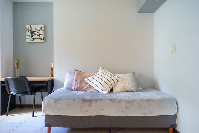 Patio, a pasos de Plaza Independencia y Peatonal