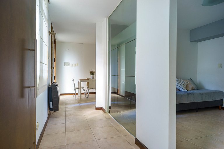 Patio, a pasos de Plaza Independencia y Peatonal