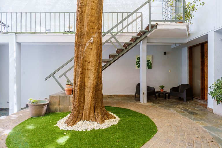 Con terraza y chulengo, central pasos de Peatonal