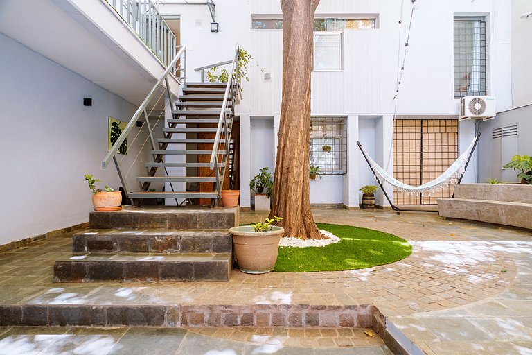 Con terraza y chulengo, central pasos de Peatonal