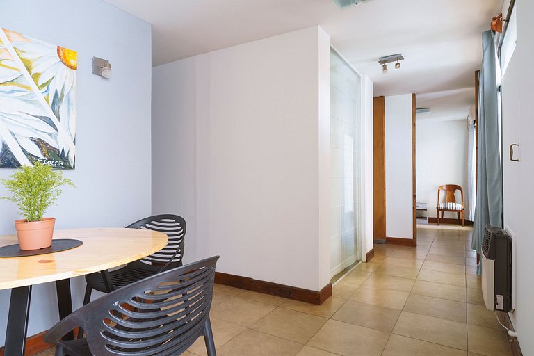 Con terraza y chulengo, central pasos de Peatonal