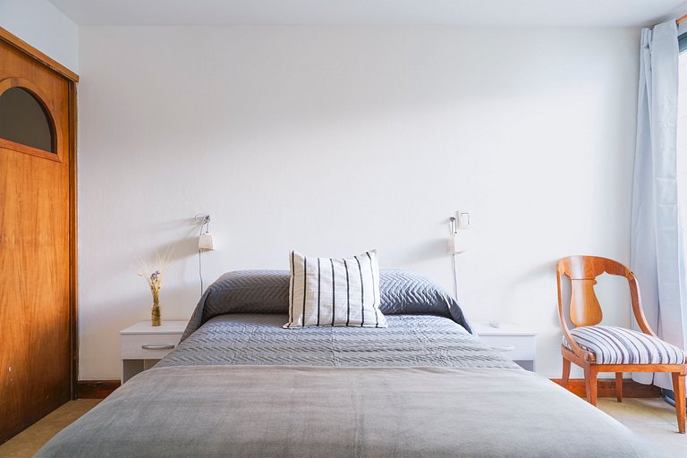 Con terraza y chulengo, central pasos de Peatonal