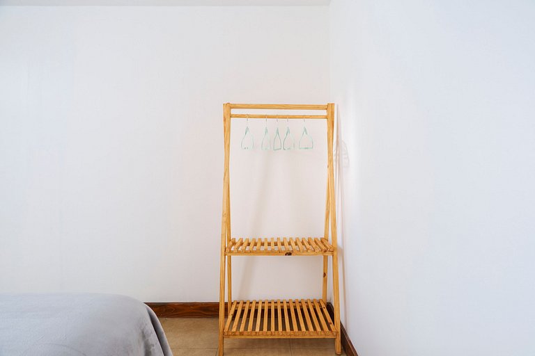 Con terraza y chulengo, central pasos de Peatonal