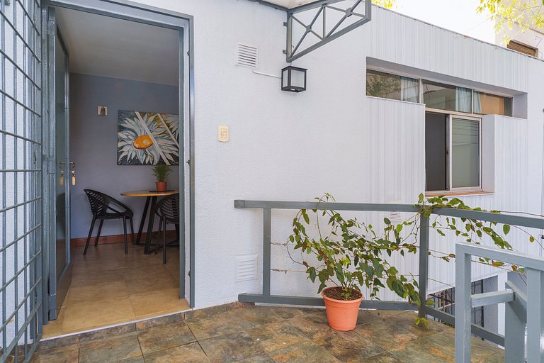 Con terraza y chulengo, central pasos de Peatonal