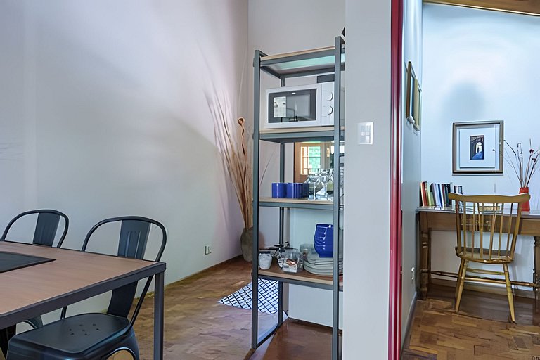 Dúplex de diseño, cochera, cerca del centro