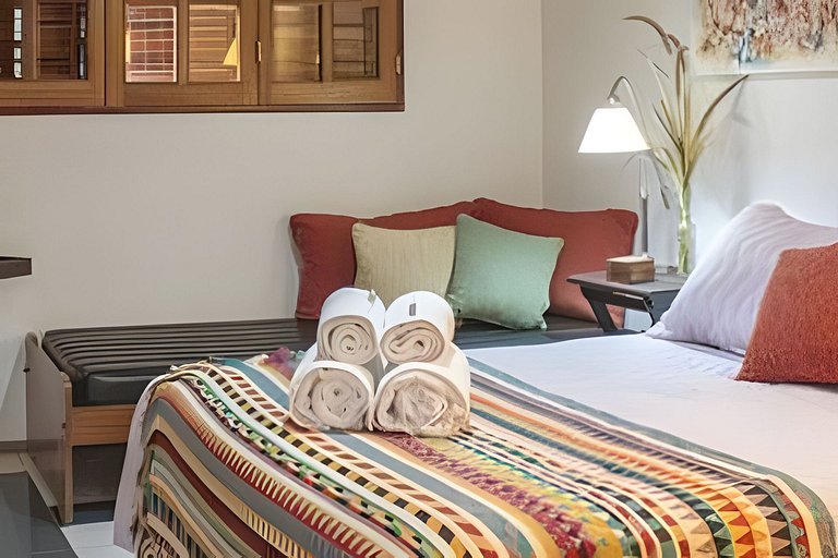 Dúplex de diseño, cochera, cerca del centro