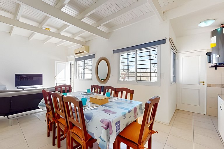 Luminoso a pasos del Parque, Arístides, centro