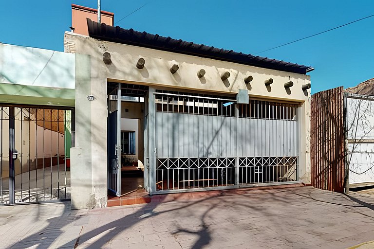 Luminoso a pasos del Parque, Arístides, centro