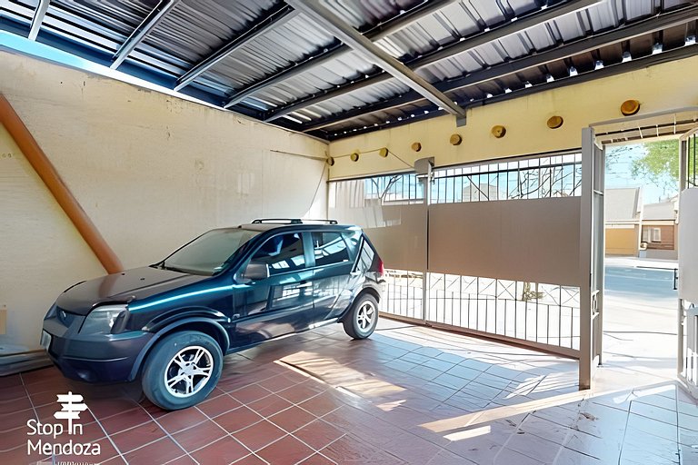 Luminoso a pasos del Parque, Arístides, centro