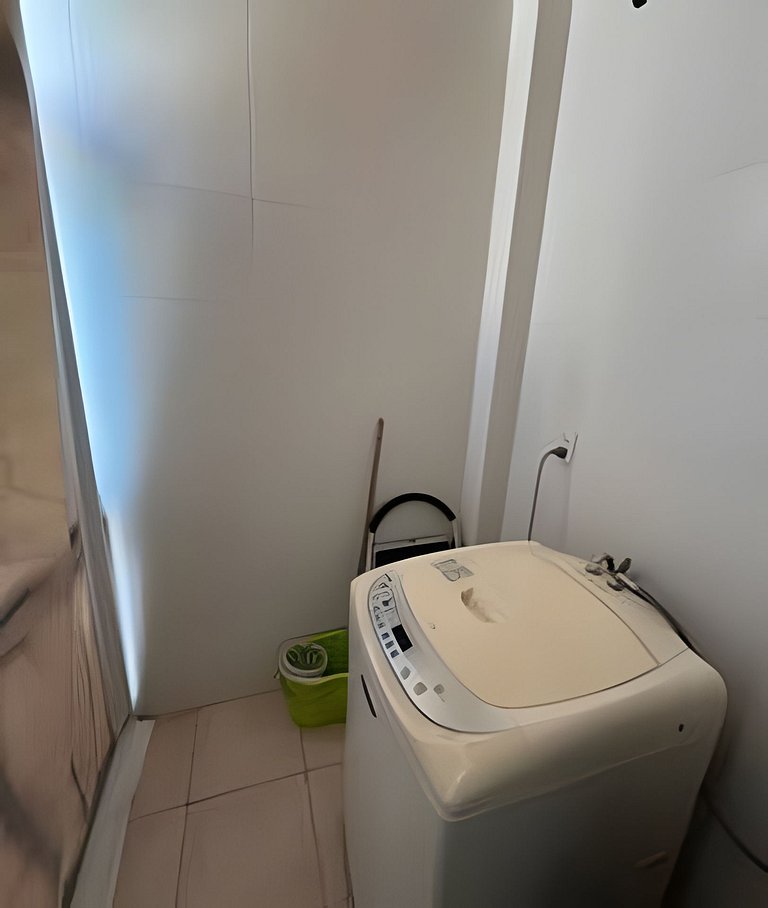 Luminoso a pasos del Parque, Arístides, centro