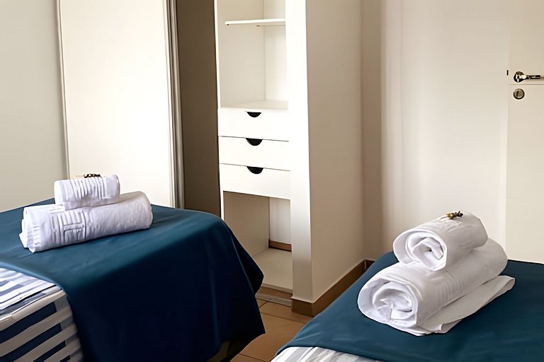 Balcón y cochera, en Corazón Histórico de Mendoza