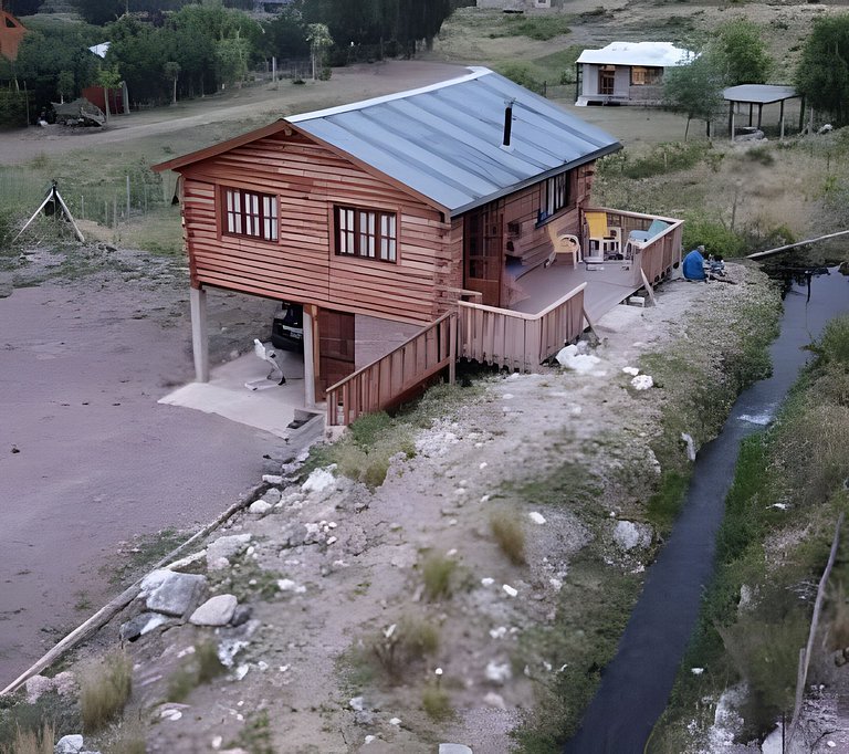 Cabaña del Alto, entre montañas