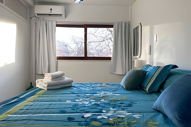 Sencillo pasos de la Arístides y Parque San Martin