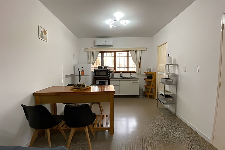 Confort, cerca de Arístides y plaza Independencia