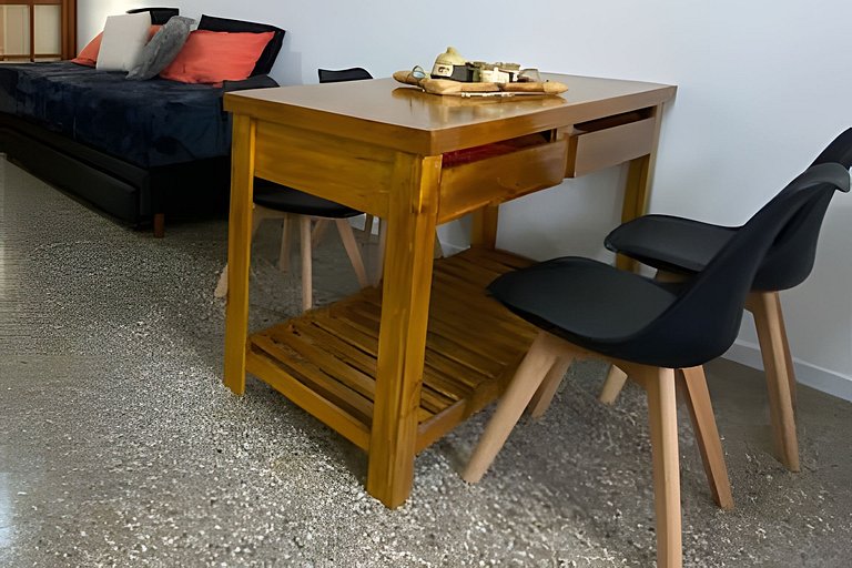 Confort, cerca de Arístides y plaza Independencia