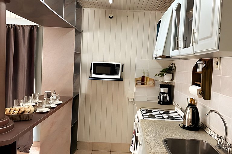 Sencilla y equipada, zona de viñas y bodegas