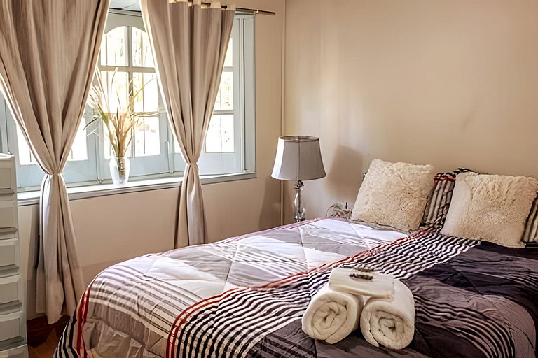 Sencilla y equipada, zona de viñas y bodegas