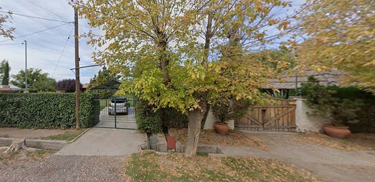 Jardín y pileta, en Chacras zona bodegas y montaña