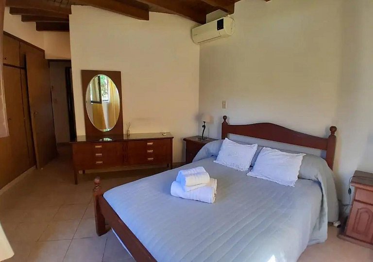 Jardín y pileta, en Chacras zona bodegas y montaña